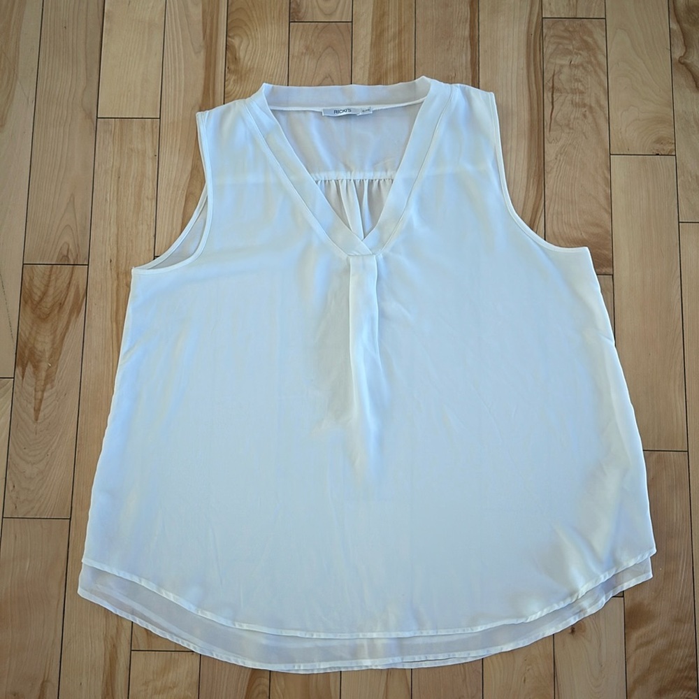 Ricki’s Sleeveless Blouse